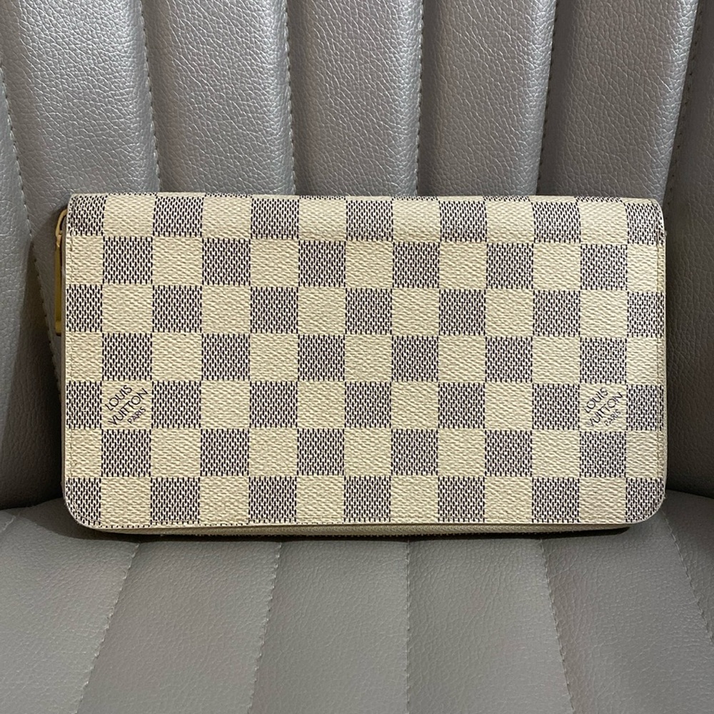 🛑SOLD🛑 Louis Vuitton Damier Azure Large Zippy Wallet